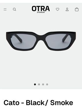 OTRA Cato Sunglasses in Black with Smoke Lenses